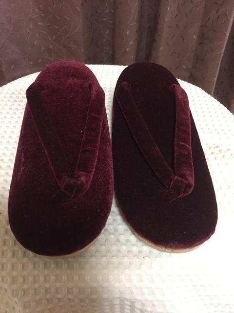 142.新品☆和装  ぞうり☆ベロア☆深紅☆23.5センチ < 女性ファッション  142.新品☆和装  ぞうり☆ベロア☆深紅☆23.5センチ  < 女性ファッションの