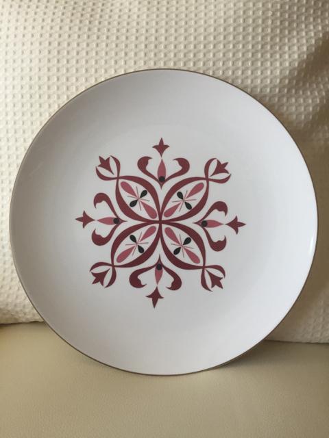 825.新品☆箱なし  ダマスク柄大皿 < インテリア/ライフ  825.新品☆箱なし  ダマスク柄大皿  < インテリア/ライフの