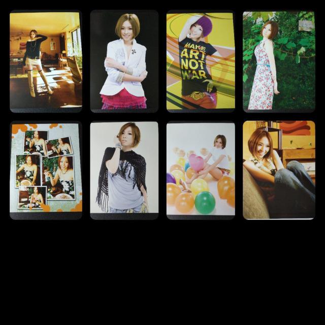 愛内里菜(垣内りか)ミニポスター8枚&【初版】写真集2冊など < タレントグッズ  愛内里菜(垣内りか)ミニポスター8枚&【初版】写真集2冊など < タレントグッズの