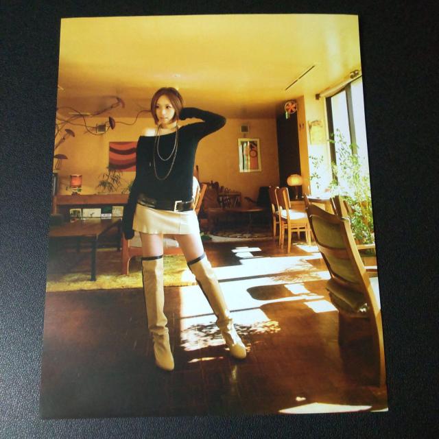 愛内里菜(垣内りか)ミニポスター8枚&【初版】写真集2冊など < タレントグッズ  愛内里菜(垣内りか)ミニポスター8枚&【初版】写真集2冊など < タレントグッズの