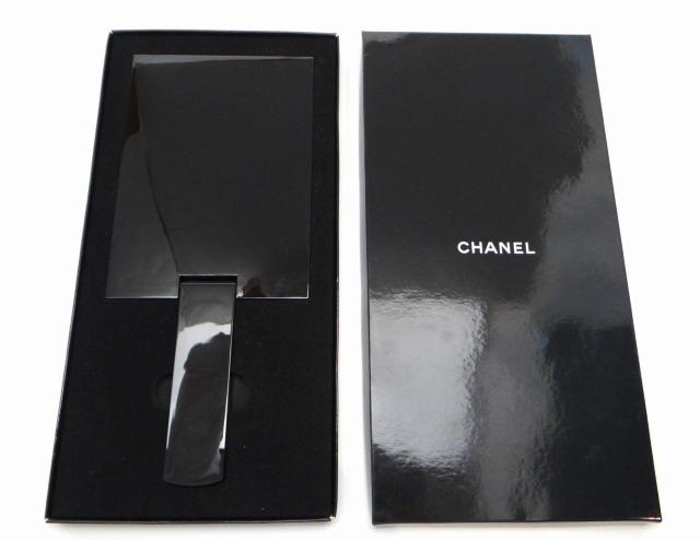 CHANEL シャネル ノベルティ 2WAY ハンドミラー スタンド手鏡 ブラック<USED>【送料無料】 < ブランド CHANEL シャネル ノベルティ 2WAY ハンドミラー スタンド手鏡 ブラック<USED>【送料無料】 < ブランドの