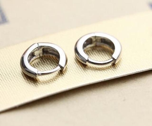 【送料無料】高級感※ピアス レディース 贈り物 プレゼント シンプル ホワイトゴールド S925 新品 < 女性アクセサリー/時計 【送料無料】高級感※ピアス レディース 贈り物 プレゼント シンプル ホワイトゴールド S925 新品 < 女性アクセサリー/時計の