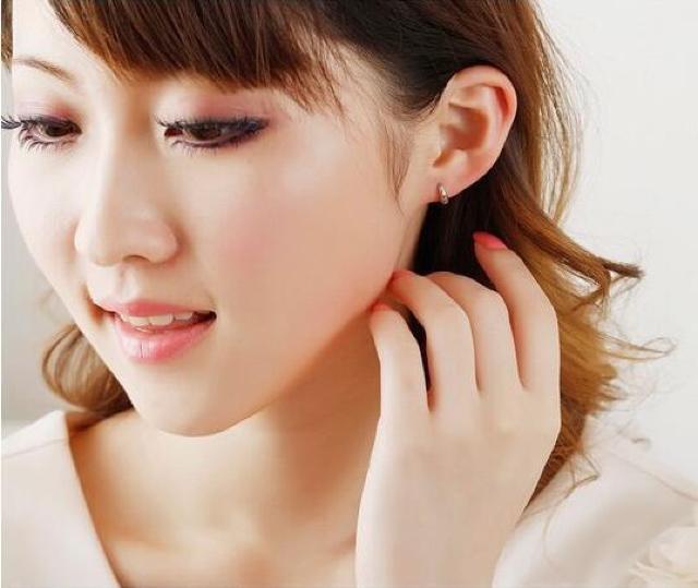 【送料無料】高級感※ピアス レディース 贈り物 プレゼント シンプル ホワイトゴールド S925 新品 < 女性アクセサリー/時計 【送料無料】高級感※ピアス レディース 贈り物 プレゼント シンプル ホワイトゴールド S925 新品 < 女性アクセサリー/時計の