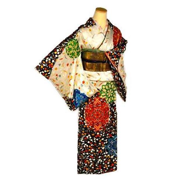 【最高級】新品同様 染め分け 金彩 金駒シシュウ 正倉院花文 クリーニング済 訪問着 身丈159.5cm 裄丈64cm T3290 < 女性ファッション  【最高級】新品同様 染め分け 金彩 金駒シシュウ 正倉院花文 クリーニング済 訪問着 身丈159.5cm 裄丈64cm T3290 < 女性ファッションの