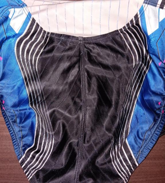 �X�C���@�o�b�N�N���X