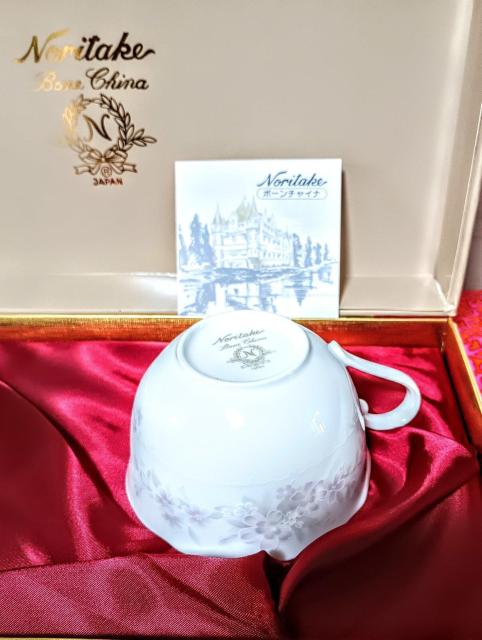 新品未使用 ノリタケティーカップ 花柄ピンクパープルカラー2個組 < インテリア/ライフ  新品未使用 ノリタケティーカップ 花柄ピンクパープルカラー2個組 < インテリア/ライフの