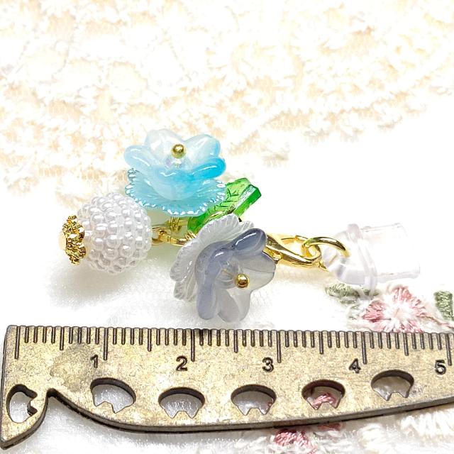 ハンドメイド☆コネクターキャップ☆type-C専用☆お花 水色グレー < 女性ファッション ハンドメイド☆コネクターキャップ☆type-C専用☆お花 水色グレー < 女性ファッションの