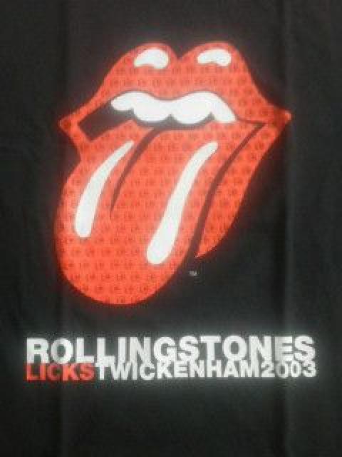送料無料 ローリングストーンズ 2003リックスツアー ご当地Tシャツ 新品 薔薇柄 < タレントグッズ  送料無料 ローリングストーンズ 2003リックスツアー ご当地Tシャツ 新品 薔薇柄 < タレントグッズの