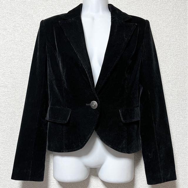 着回し◎フロック加工エンブレム装飾ボタン付ジャケット < 女性ファッション  着回し◎フロック加工エンブレム装飾ボタン付ジャケット < 女性ファッションの
