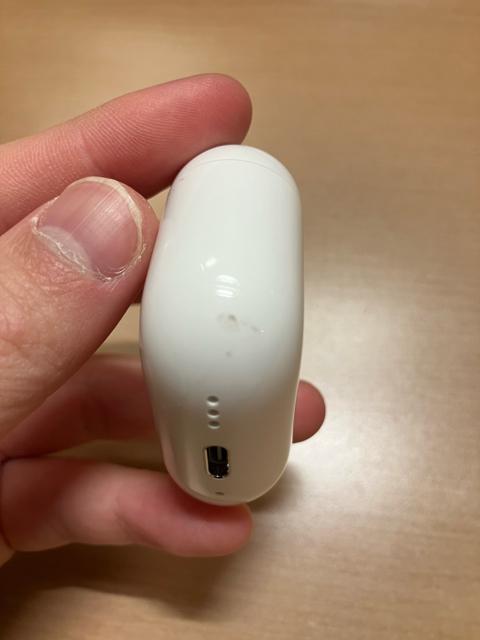 AirPods 4 ANeBumCYLZO   łB