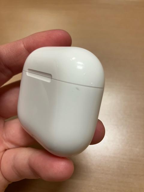 AirPods 4 ANeBumCYLZO   łB