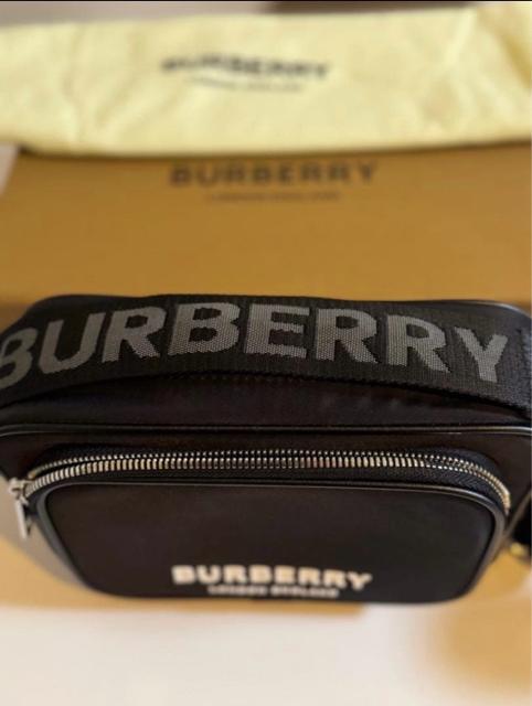 Burberry パディバッグ ショルダーバッグ カメラバッグ バーバリー < ブランド Burberry パディバッグ ショルダーバッグ カメラバッグ バーバリー < ブランドの