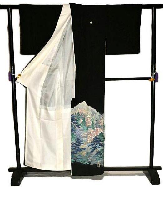 黒留袖 最高峰 新品同様 十日町友禅作家 岡村蒼風 暈し染め 風景文 花柄 比翼付 身丈157.5cm 裄丈63cm T3678 < 女性ファッション 黒留袖 最高峰 新品同様 十日町友禅作家 岡村蒼風 暈し染め 風景文 花柄 比翼付 身丈157.5cm 裄丈63cm T3678 < 女性ファッションの