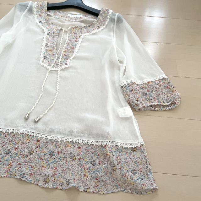 未使用 earth music&ecology 花柄レース切替 シフォンブラウス < ブランド  未使用 earth music&ecology 花柄レース切替 シフォンブラウス < ブランドの