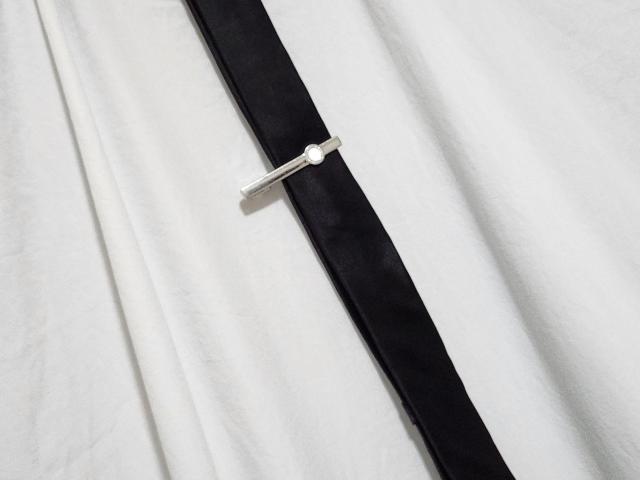 正規 アルフレッドダンヒル ロゴ シェルサークル コンビネクタイピン SV 白 ラウンドタイピン アイコンタイバー  タイクリップ < ブランド  正規 アルフレッドダンヒル ロゴ シェルサークル コンビネクタイピン SV 白 ラウンドタイピン アイコンタイバー  タイクリップ < ブランドの