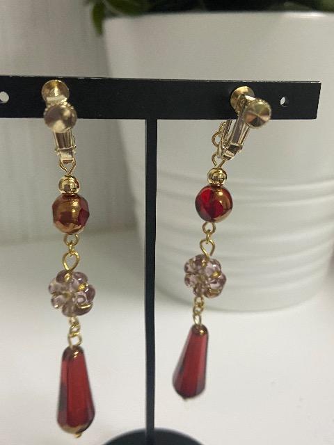 ハンドメイド チェコビーズとチェコドロップを使用したイヤリング  < 女性ファッション  ハンドメイド チェコビーズとチェコドロップを使用したイヤリング  < 女性ファッションの