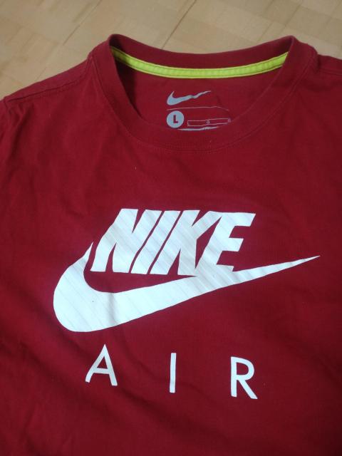 NIKEÃVc  uh 