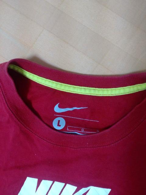 NIKEÃVc  uh 