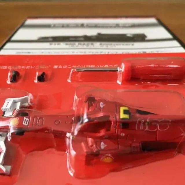 フェラーリF1V F10 #8 (800参戦記念車) 【カルワザオンライン限定】 ★京商★ < ホビー  フェラーリF1V F10 #8 (800参戦記念車) 【カルワザオンライン限定】 ★京商★  < ホビーの