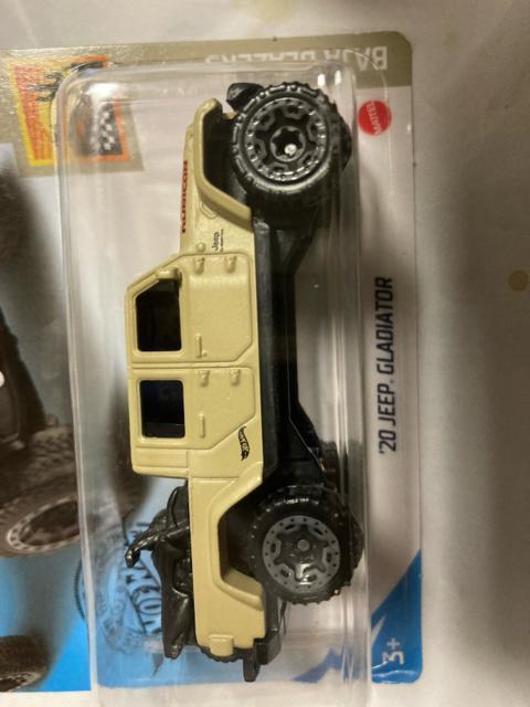 ホットウィール・20ジープ グラディエーター カーキ(他も出品中) < ホビー  ホットウィール・20ジープ グラディエーター カーキ(他も出品中) < ホビーの