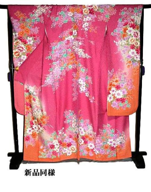 【最高級】新品同様 ピンク 暈し染め 銀通し 金駒シシュウ 花尽し 可愛い振袖 身丈164cm 裄丈66.5cm T3500 < 女性ファッション  【最高級】新品同様 ピンク 暈し染め 銀通し 金駒シシュウ 花尽し 可愛い振袖 身丈164cm 裄丈66.5cm T3500 < 女性ファッションの