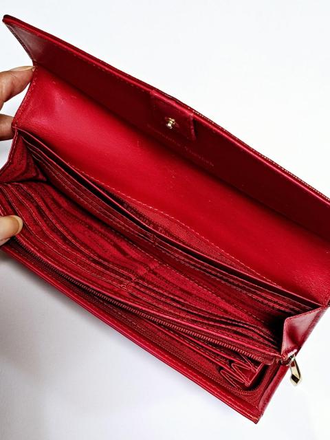 Samantha Thavasa  z T}T^oT