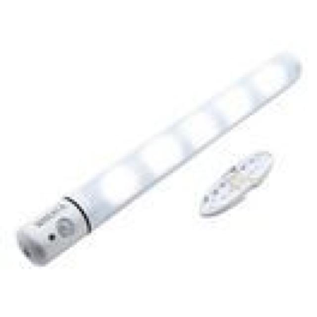 送料無料 人感センサーライト LEDライト センサーライト < レジャー/スポーツ 送料無料 人感センサーライト LEDライト センサーライト < レジャー/スポーツの