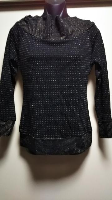 ☆ウール混ラメ入りオフショルカットソー☆美品 < 女性ファッション  ☆ウール混ラメ入りオフショルカットソー☆美品  < 女性ファッションの
