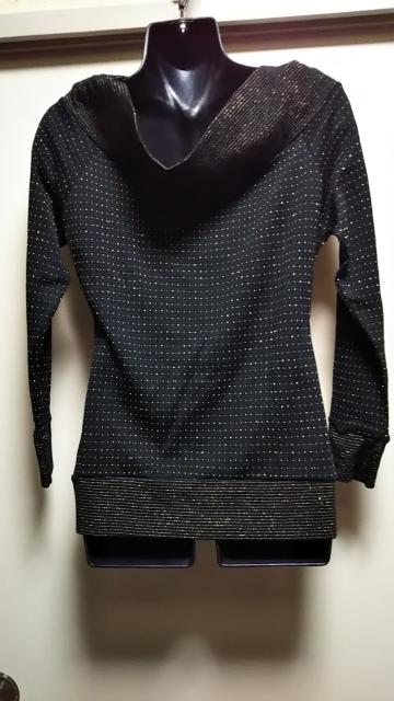☆ウール混ラメ入りオフショルカットソー☆美品 < 女性ファッション  ☆ウール混ラメ入りオフショルカットソー☆美品 < 女性ファッションの