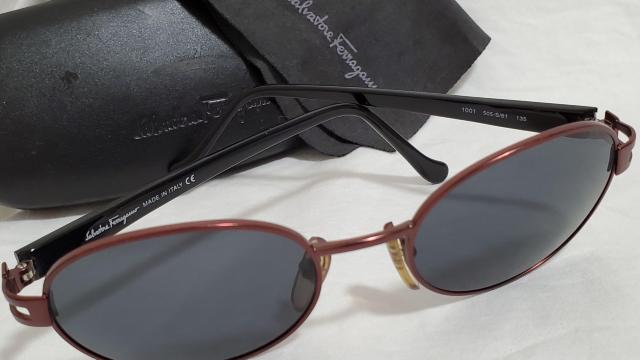 正規美 レア フェラガモ ロゴ 赤系ピンクゴールドブロンズ ラウンドメタルサングラス 黒 クラシックヴィンテージ 付属有○メガネ < ブランド  正規美 レア フェラガモ ロゴ 赤系ピンクゴールドブロンズ ラウンドメタルサングラス 黒 クラシックヴィンテージ 付属有○メガネ < ブランドの