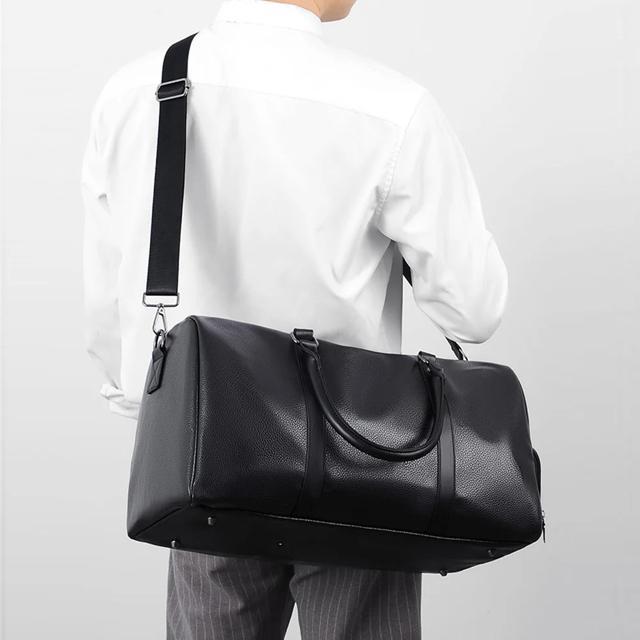 送料無料 新品 乾湿分離 ボストンバッグ 機内持ち込み < 男性ファッション  送料無料 新品 乾湿分離 ボストンバッグ 機内持ち込み < 男性ファッションの