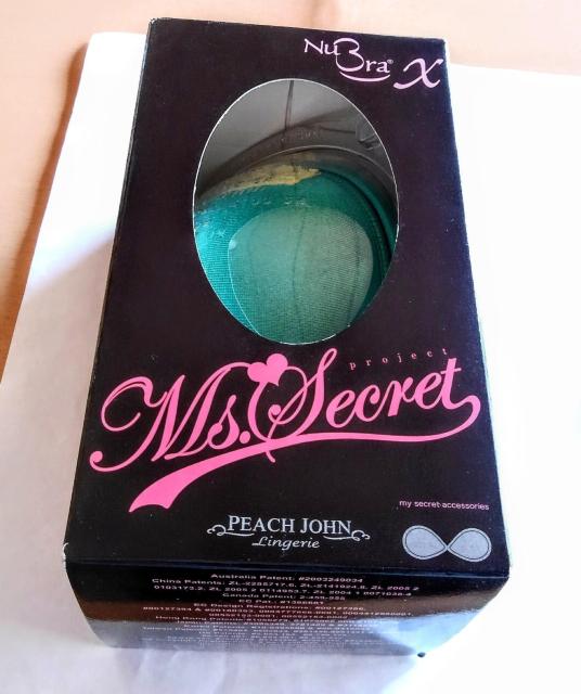 新品 PJ ヌーブラ & パンティ 2点セット 緑 ピーチジョン ブラ & ショーツ セット グリーン 黄色レース < 女性ファッション  新品 PJ ヌーブラ & パンティ 2点セット 緑 ピーチジョン ブラ & ショーツ セット グリーン 黄色レース < 女性ファッションの