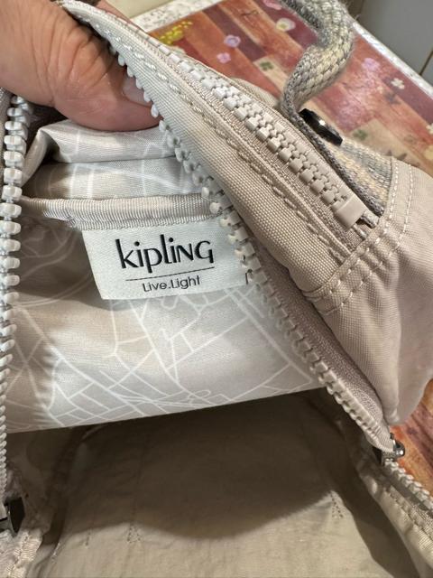 ӂ߂āKIPLINGbNEobNpbNɔii`nZbgAbv1000~X^[g