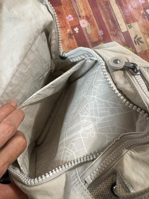 ӂ߂āKIPLINGbNEobNpbNɔii`nZbgAbv1000~X^[g