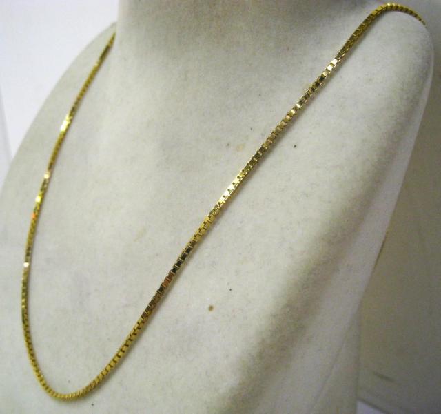 極美品 750 18金 ネックレス ベネチアン 60cm < 女性アクセサリー/時計 極美品 750 18金 ネックレス ベネチアン 60cm < 女性アクセサリー/時計の