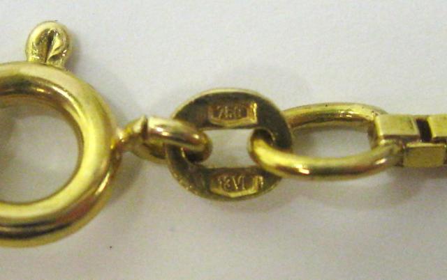 極美品 750 18金 ネックレス ベネチアン 60cm < 女性アクセサリー/時計 極美品 750 18金 ネックレス ベネチアン 60cm < 女性アクセサリー/時計の