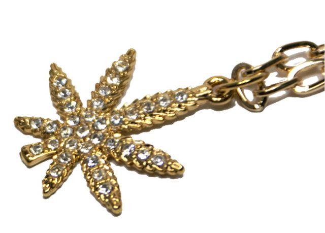 ゴールドマリファナネックレス HIPHOP ラッパー ストリート かっこいい おしゃれ レゲエ B系 金色 ペンダント モチーフ < 男性アクセサリー/時計  ゴールドマリファナネックレス HIPHOP ラッパー ストリート かっこいい おしゃれ レゲエ B系 金色 ペンダント モチーフ < 男性アクセサリー/時計の