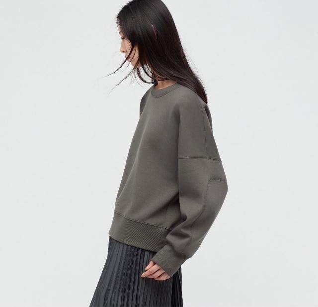 UNIQLO~WET_[@hCNbvhXEFbgVc  uh 