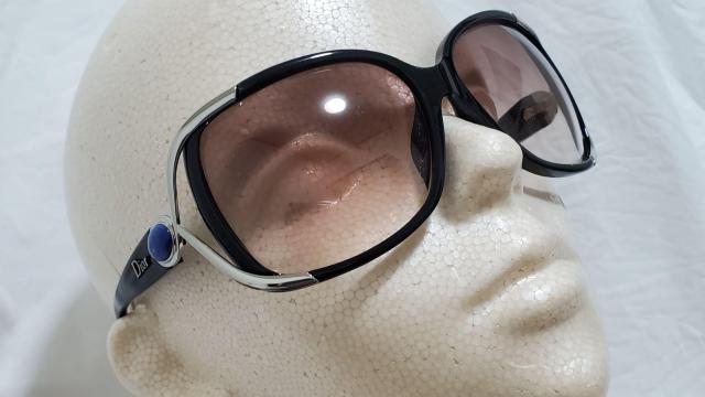 正規 レア Dior ロゴ メタルアイライン ジュエリーサングラス 黒 茶 青 ラピス 大粒1PストーンL ビッグレンズアイウェア < ブランド  正規 レア Dior ロゴ メタルアイライン ジュエリーサングラス 黒 茶 青 ラピス 大粒1PストーンL ビッグレンズアイウェア < ブランドの