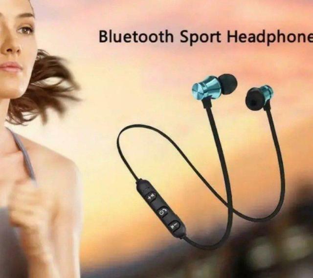 イヤホン ワイヤレスイヤホン ブルー Bluetoothイヤホン < 家電/AV イヤホン ワイヤレスイヤホン ブルー Bluetoothイヤホン < 家電/AVの