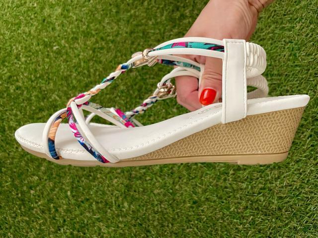 JqR@T_@@M  i  t@bV 