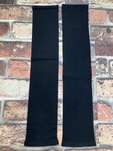 送料無料!『2枚組』接触冷感 サラサラ素材で肌を紫外線から守る!男女兼用UVケア&ストレッチ!40cmアームカバー < 男性ファッション  送料無料!『2枚組』接触冷感 サラサラ素材で肌を紫外線から守る!男女兼用UVケア&ストレッチ!40cmアームカバー < 男性ファッションの