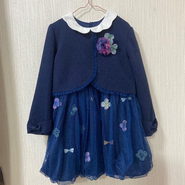 美品 パンパンチュチュ 130 ネイビー フラワー刺繍 セレモニーワンピース < キッズ/ベビー  美品 パンパンチュチュ 130 ネイビー フラワー刺繍 セレモニーワンピース  < キッズ/ベビーの