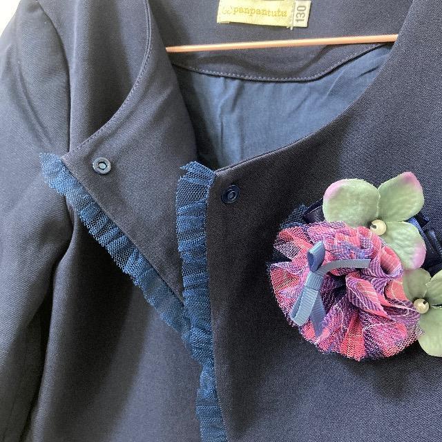 美品 パンパンチュチュ 130 ネイビー フラワー刺繍 セレモニーワンピース < キッズ/ベビー  美品 パンパンチュチュ 130 ネイビー フラワー刺繍 セレモニーワンピース < キッズ/ベビーの