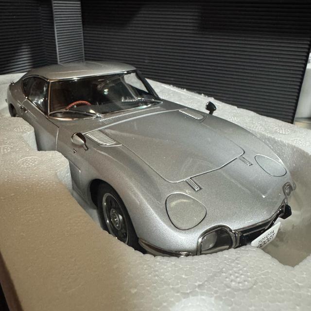 絶版未展示品 オートアート 1/18 トヨタ 2000 GT クーペ シルバー < ホビー  絶版未展示品 オートアート 1/18 トヨタ 2000 GT クーペ シルバー  < ホビーの