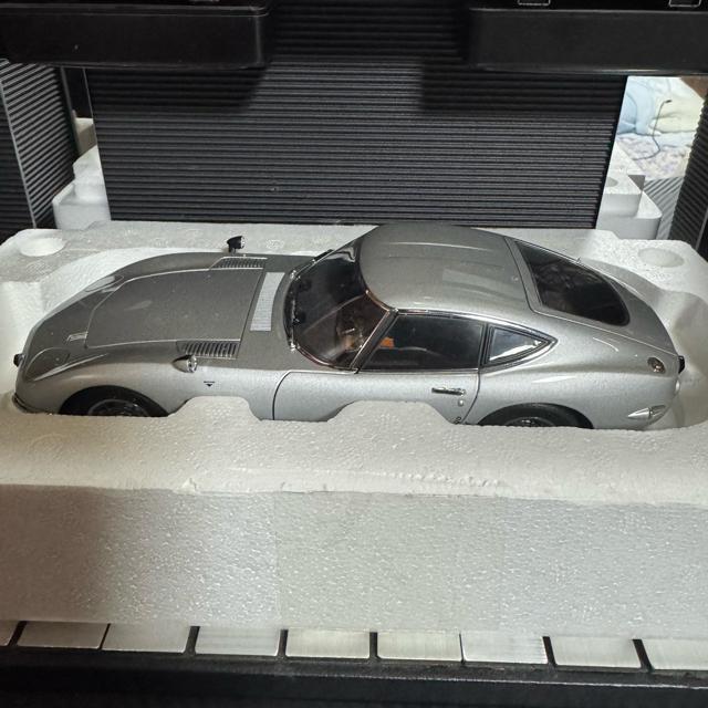 絶版未展示品 オートアート 1/18 トヨタ 2000 GT クーペ シルバー < ホビー  絶版未展示品 オートアート 1/18 トヨタ 2000 GT クーペ シルバー < ホビーの