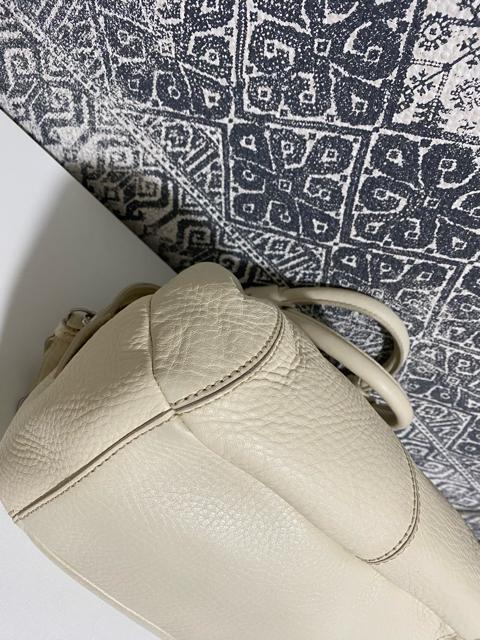 【良品】COLE HAAN コールハーン レザー トートバッグ アイボリー 白 < ブランド  【良品】COLE HAAN コールハーン レザー トートバッグ アイボリー 白 < ブランドの