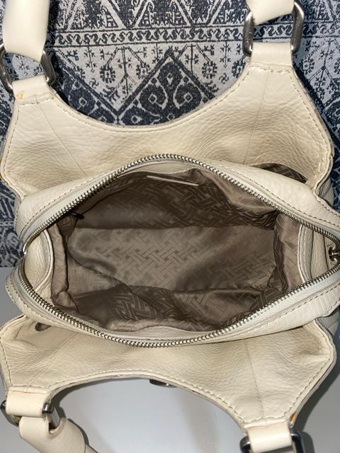 【良品】COLE HAAN コールハーン レザー トートバッグ アイボリー 白 < ブランド  【良品】COLE HAAN コールハーン レザー トートバッグ アイボリー 白 < ブランドの