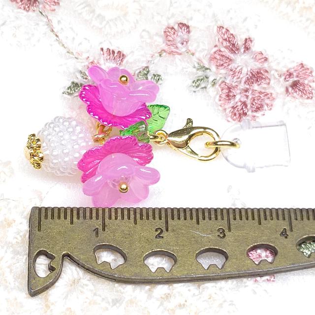 ハンドメイド☆コネクターキャップ☆type-C専用☆お花 濃ピンク < 女性ファッション ハンドメイド☆コネクターキャップ☆type-C専用☆お花 濃ピンク < 女性ファッションの