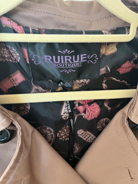 RUI RUE BOUTIQUE トレンチコート モカブラウン プリーツデザイン スプリングコート 新品タグ付 < 女性ファッション RUI RUE BOUTIQUE トレンチコート モカブラウン プリーツデザイン スプリングコート 新品タグ付 < 女性ファッションの